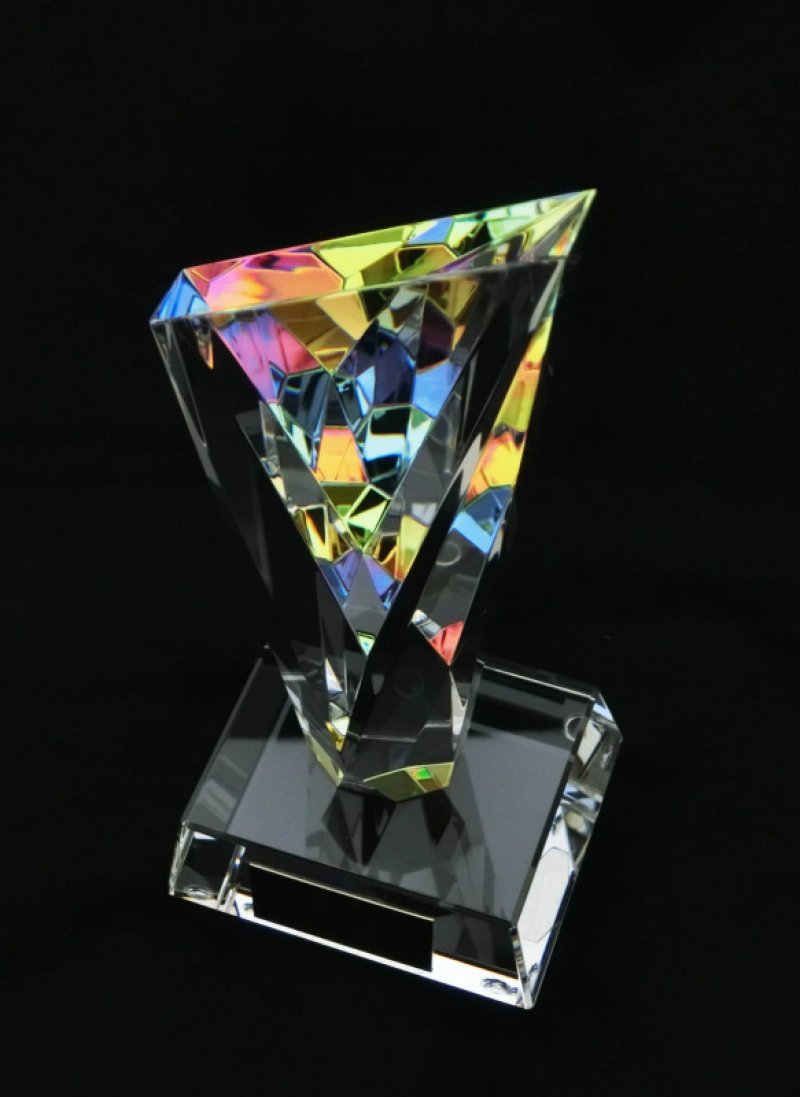 画像3: クリスタルトロフィー　B503　（レインボー加工）【40%OFF】