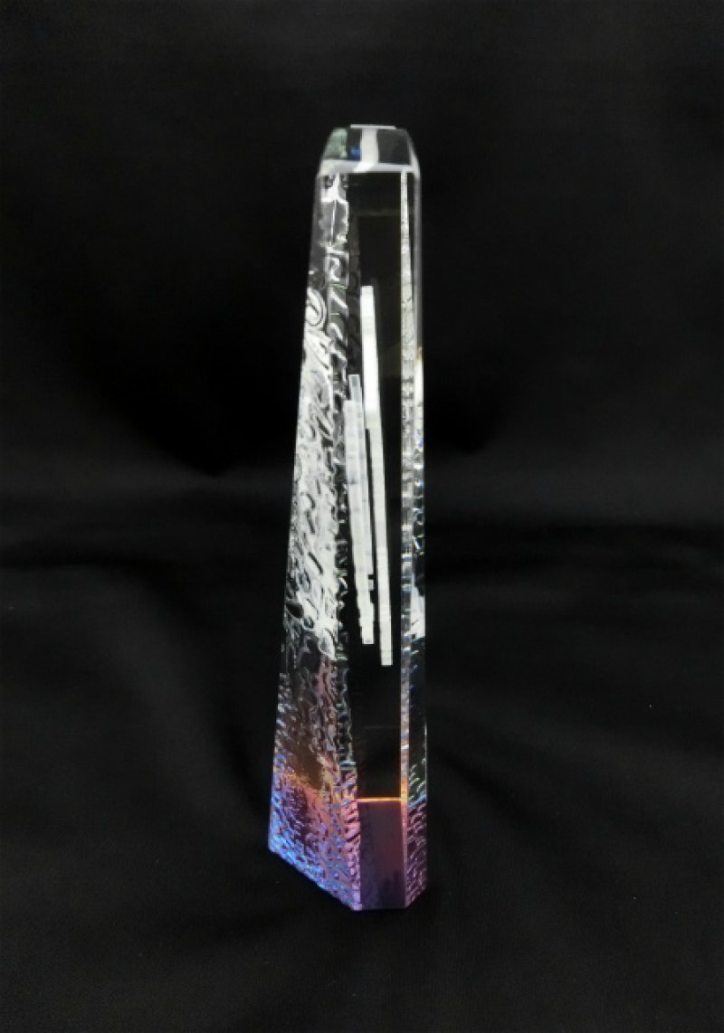 画像5: 2Dゴルファー入・ゴルフ専用クリスタルトロフィー/CR-1 　（レインボー加工）　【文字/黒色】　