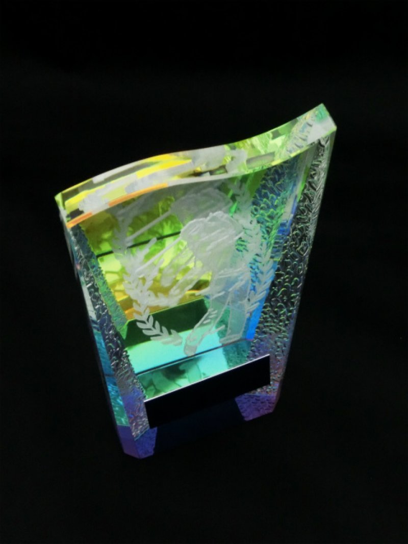 画像4: 2Dゴルファー入・ゴルフ専用クリスタルトロフィー/CR-1 　（レインボー加工）　【文字/黒色】　