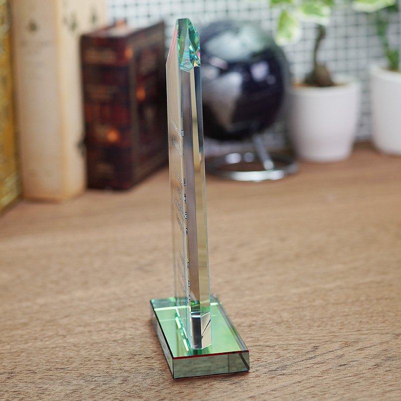 画像11: ホワイトガラストロフィー/レインボー加工　WCR-37　/　【サンドブラスト彫刻】　または　【UVカラー印刷】