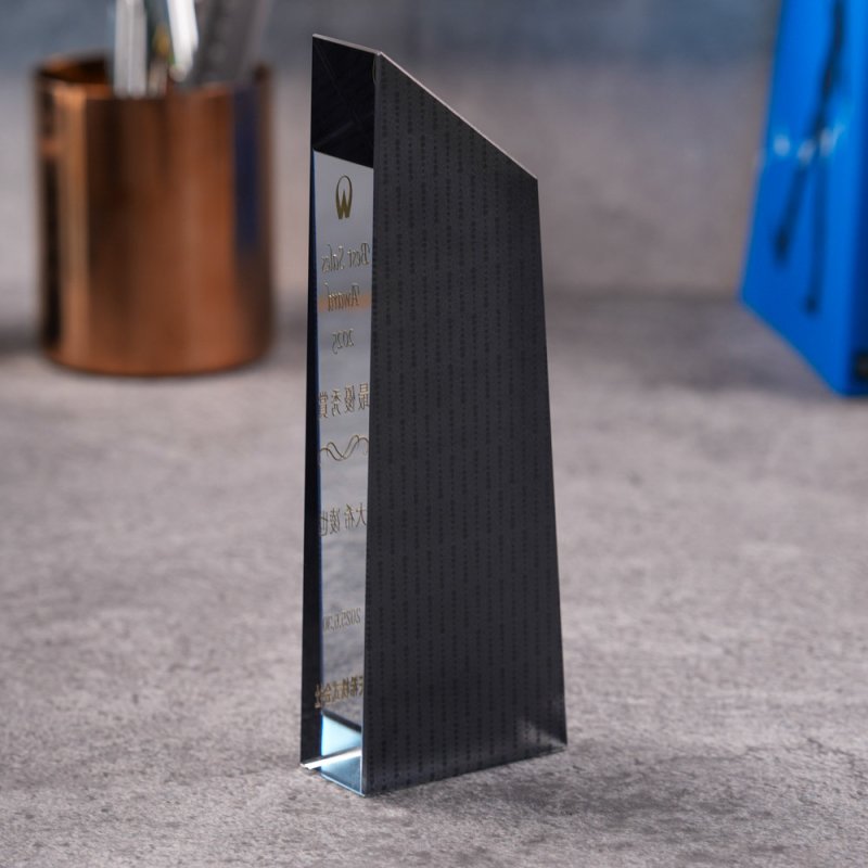 画像4: 【ブラックビューティー】　クリスタルトロフィー　CRB-23　/　（UV印刷＋サンドブラスト彫刻に色入れ）】