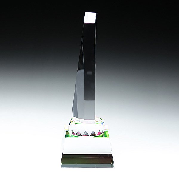 画像4: クリスタルトロフィー CR-28 (レインボー加工) / 【サンドブラスト彫刻】 または【ワンポイント限定のUV印刷】 (4)