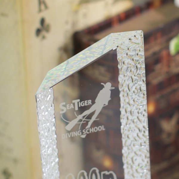 画像3: クリスタルトロフィー　CR-18　/　【サンドブラスト彫刻】　または　【UVカラー印刷】 (3)