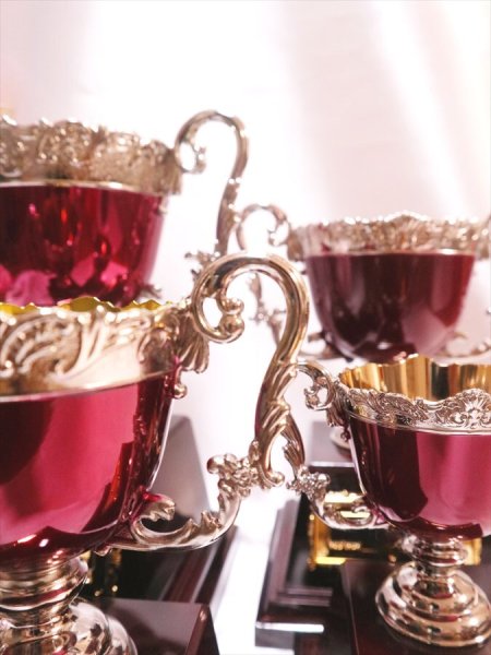 画像3: アンチモニー金属製　赤い優勝カップ　AC-9507　【40%OFF】【文字代無料】 (3)