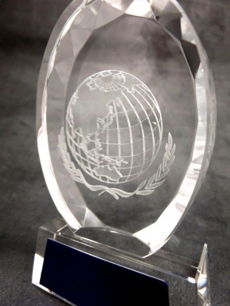 画像6: 2Dデザイン　地球　クリスタルトロフィー / 811  (6)