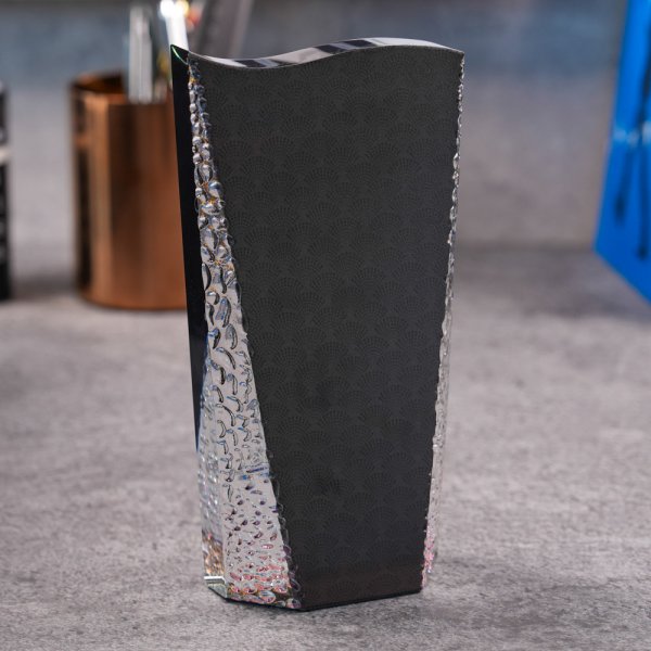 画像4: 【ブラックビューティー】　クリスタルトロフィー　CRB-17　/　（UV印刷＋サンドブラスト彫刻に色入れ）】 (4)